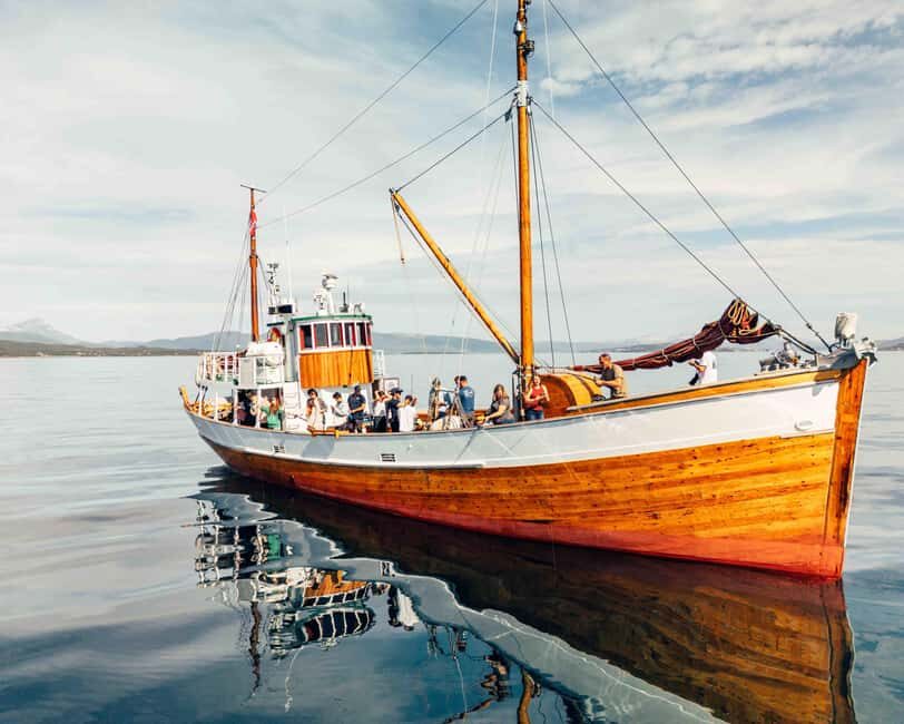 Tromsø: Fishing & Fjord Cruise - Why Hermes II and the fjords fit together so well