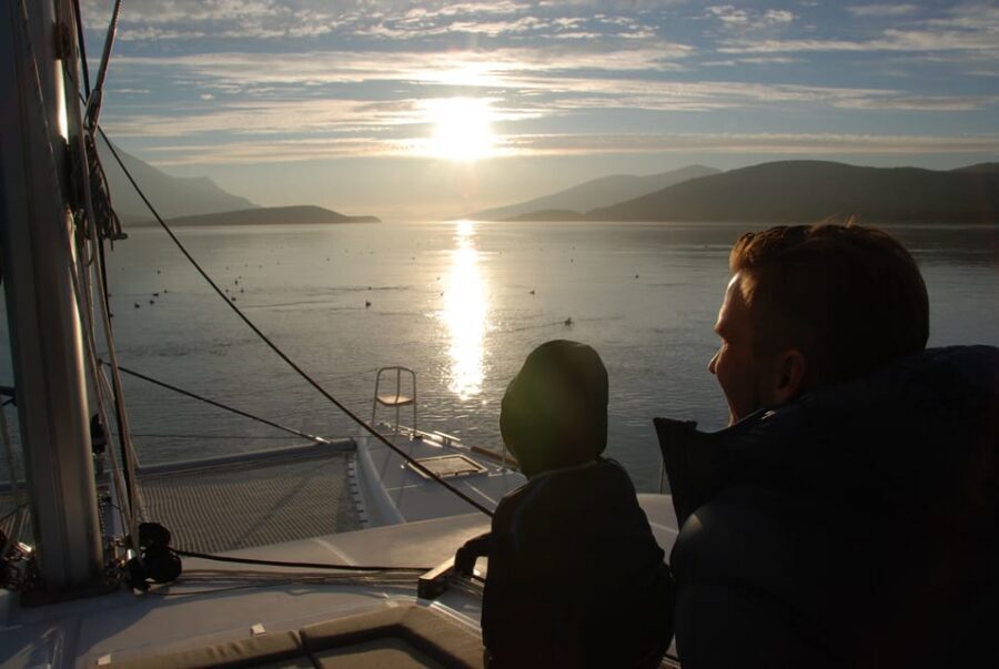 Tromsø: Fjord and Islands Luxury Catamaran Cruise - The 3-hour cruise flow: fjords, islands, and guided storytelling