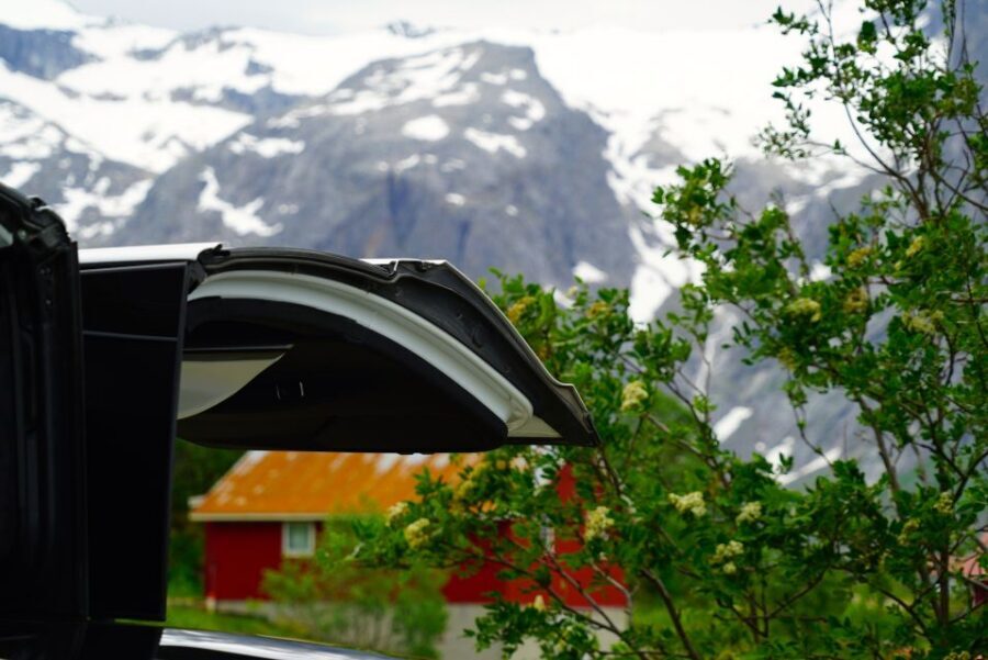 Tromsø: Fjord Sightseeing in a Tesla X Luxury Electric Car - The Guide Adds Meaning (And Sometimes Makes the Day)