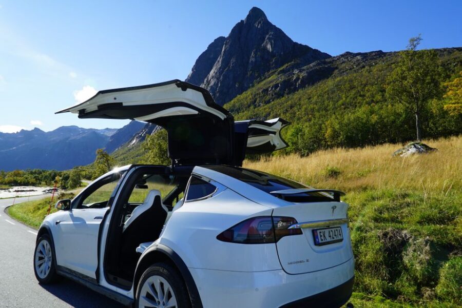 Tromsø: Fjord Sightseeing in a Tesla X Luxury Electric Car - Meeting Outside Scandic Ishavshotel: What to Expect First