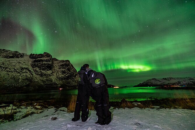 Tromsø Fjordland Aurora Chase Northern Lights by the Arctic Sea - Aurora photos: professional results without extra charges