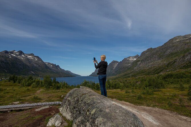 Tromso fjords road trip with fire in grill cabin by the beach. - The timing game: what 4 hours 45 minutes really buys you