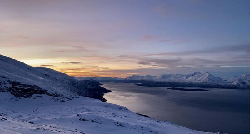 Tromsø: Guided Hiking Tour with Roundtrip Transfers - Who this hike suits best (and who should skip it)