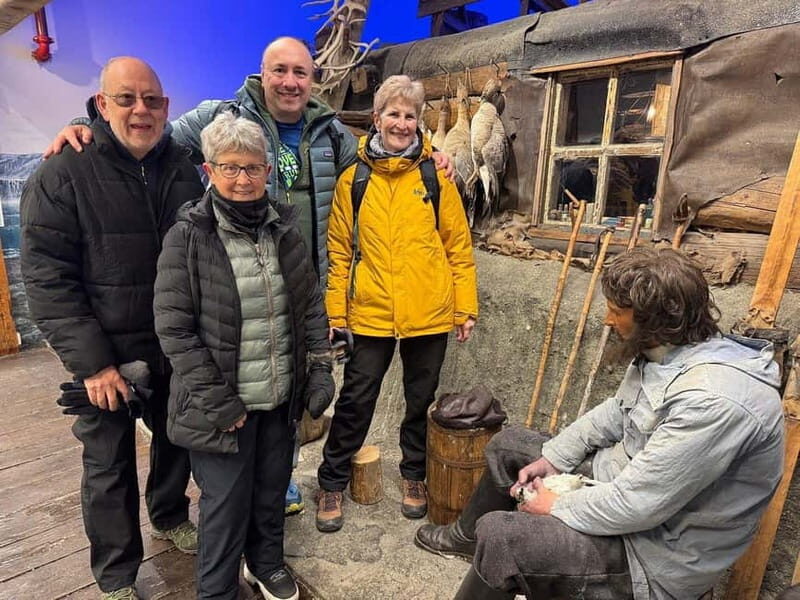 Tromsø: Guided Polar Bear Walk incl. Polaria & Polar Museum - Winter practicality: what to bring and what to expect