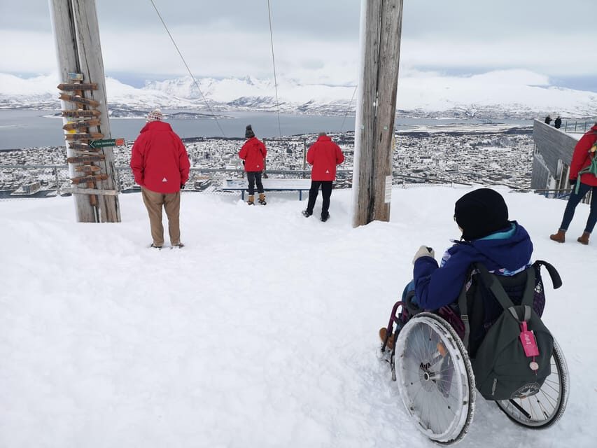 Tromsø: Island Tour with Tromsø Accessible Tours - Arctic Cathedral photo stop: 15 minutes to land the story