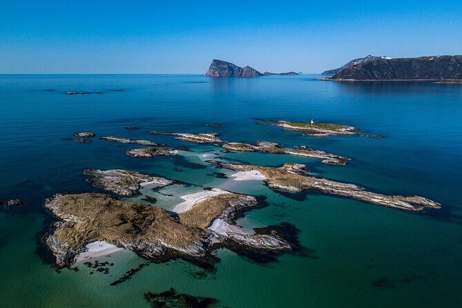 Tromsø: Kvaløya & Sommarøy Guided Fjord Tour with Lunch - Hikes and fjord viewpoints: what Sommarøy gives you