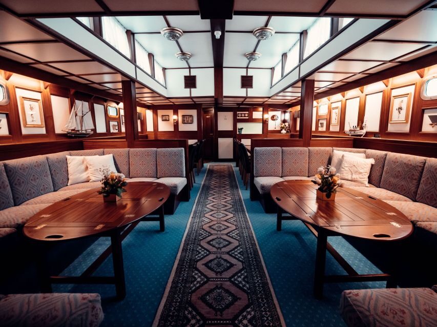 Tromsø: Luxury Polar Fjord Cruise w/ Hot Tub & Polar Plunge - Balsfjorden route flexibility: how the captain hunts for the best sightings