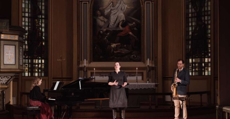 Tromsø: Midnight Concert Ticket at the Tromsø Cathedral - Timing and pace: doors at 22:30, concert at 23:00, 30 minutes