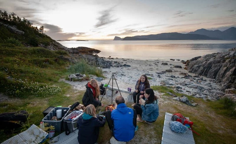 Tromsø: Midnight Sun with Campfire in the wilderness - Why midnight sun campfire beats a photo-only outing