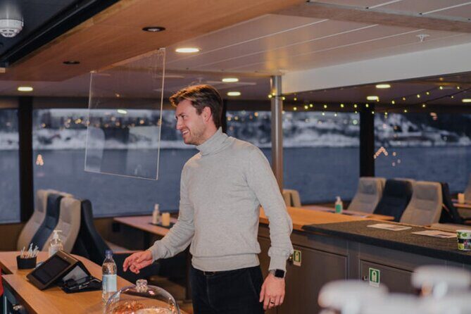 Tromsø, Northern Lights and Wilderness Evening Catamaran Cruise - The Polar-Night Aurora Hunt: What Happens After Departure