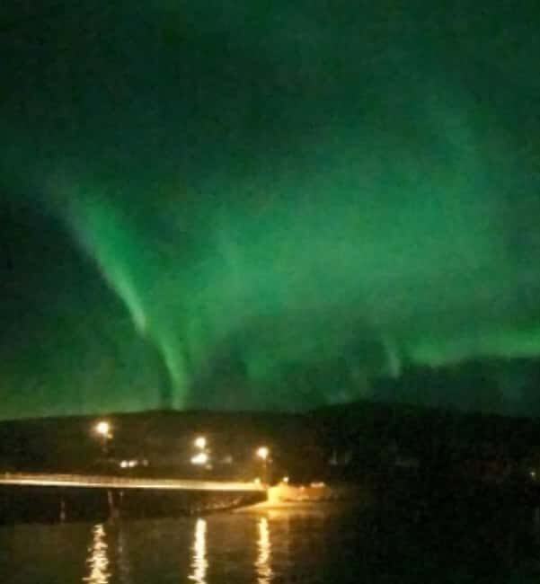 Tromsø: Northern Lights Chase — Small Group Experience - The Viewing Experience: Dark Sky, Stars, and the Aurora Moment