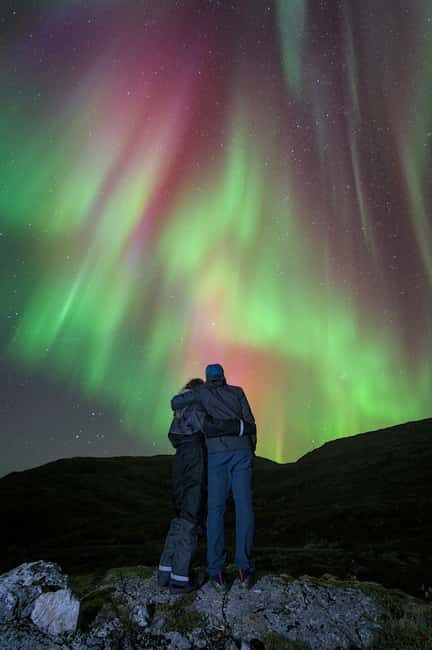 Tromsø: Northern Lights Hunt with a Professional Photographer in Italian - Photography Workshop Plus Tripods and Pro Photos