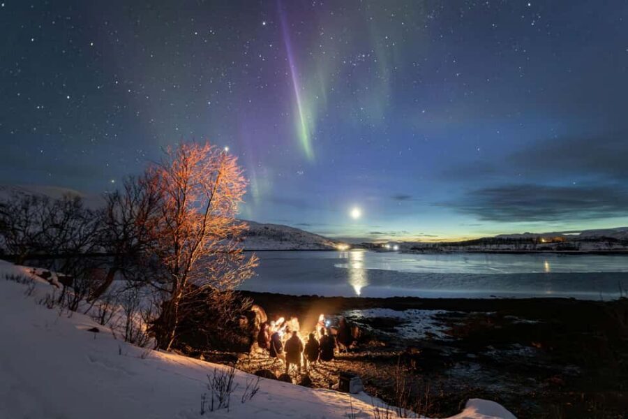 Tromsø: Northern Lights Hunt with Photos and Hot Food - The drive to Norway and Finland: why distance can be worth it