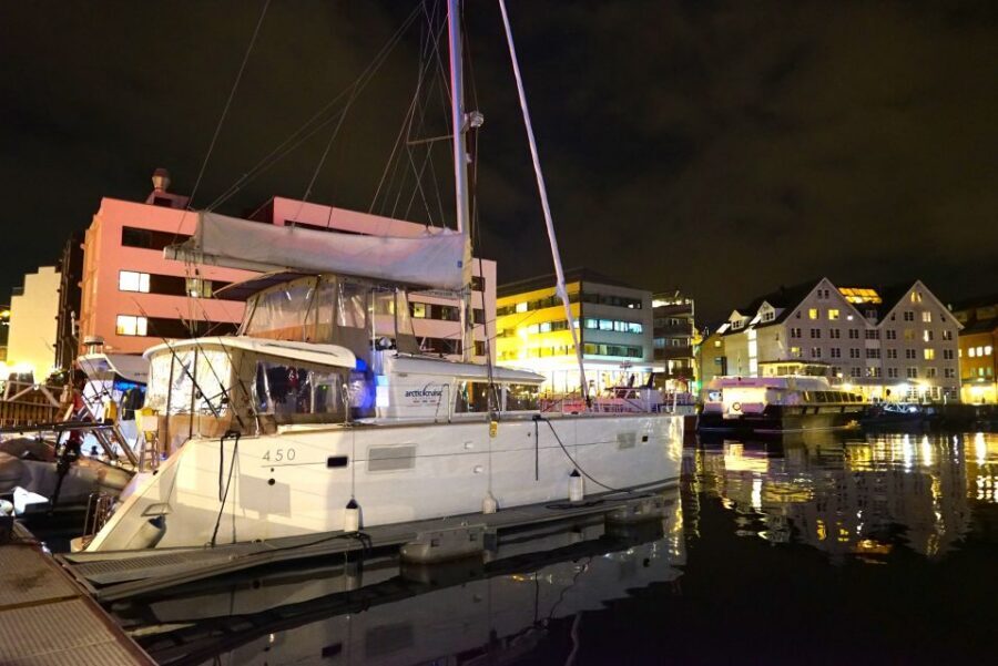 Tromsø: Northern Lights Luxury Catamaran Cruise - Should You Book This Tromsø Northern Lights Luxury Catamaran Cruise?