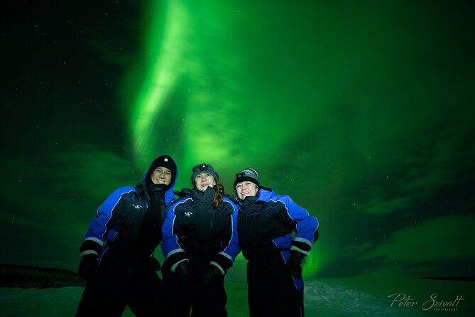 Tromso Northern Lights Minibus Chase Small Group Tour with Photos - Campfire meals, hot chocolate, and why it’s more than a nice bonus
