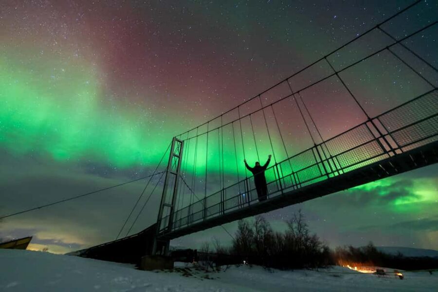 Tromsø: Northern Lights Tour with Photos, Hot Meal & Drinks - Meet at Ami Hotel, Get Suited, and Get Ready to Chase