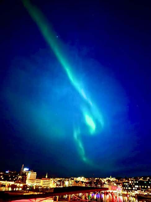 Tromsø: Northern Lights Tour with Photos & Snacks - Ersfjordbotn (1 Hour): First Photo Stop, Coffee, and Real Norway Snacks