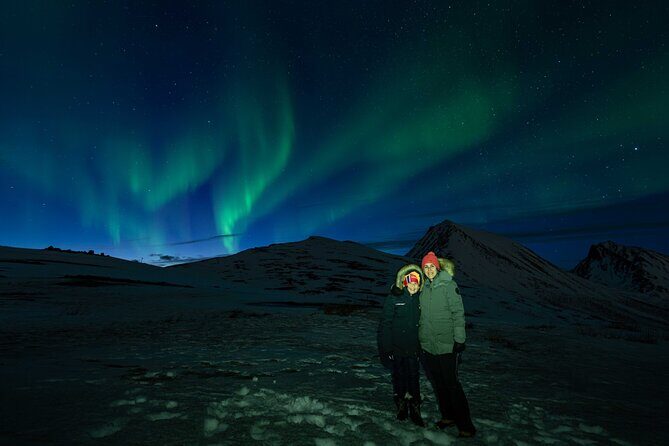 Tromsø Northern Lights with Campfire and Professional Photos - Guides and the On-the-Ground Game Plan: Francisco and Alba