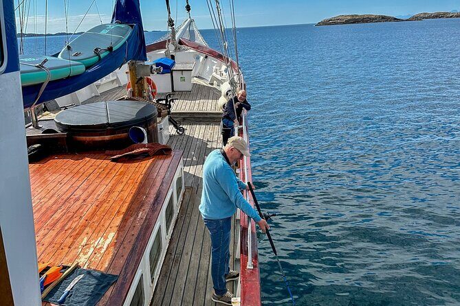 Tromsø Small Group Sea-to-Table Fishing Trip - Accessibility and comfort reality: stairs, wind, and heavy tackle