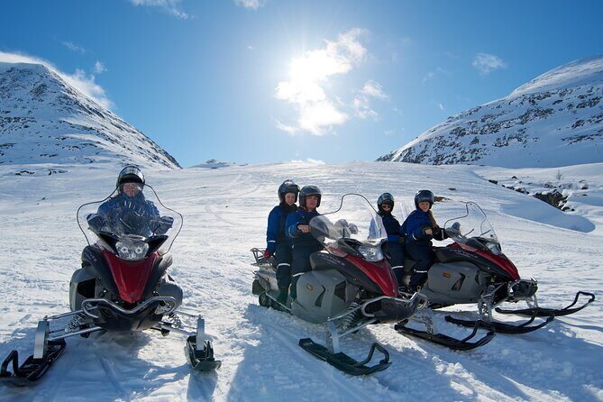 Tromsø Snowmobiling, Ice Domes Snow Park, and Reindeer Visit - Camp Tamok Lunch: Warming Up Like a Local