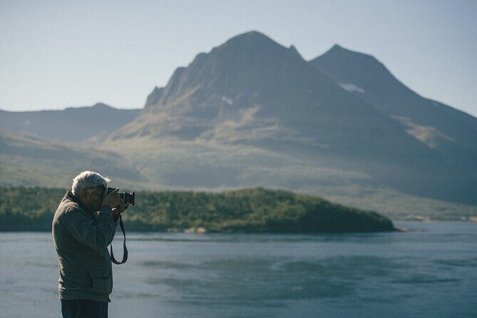 Tromsø & Sommarøy - Private coastal tour with a local - Hot coffee, light snacks, and photos that aren’t an afterthought