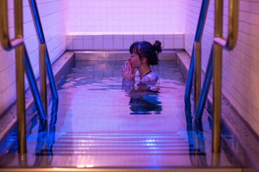 Tromsø: Spa/Pool with Bath, Sauna and Outdoor Heated Pool - Why This Place Feels So Arctic-Relaxing