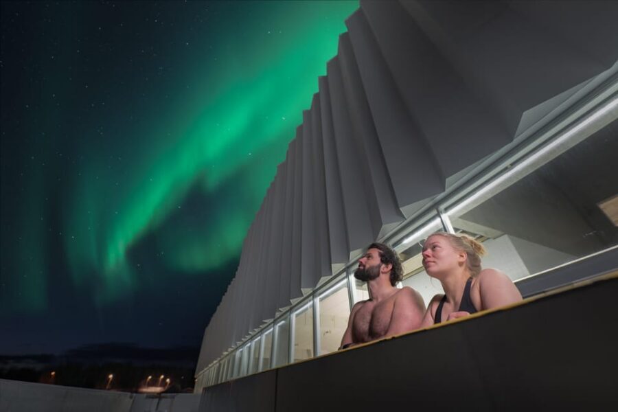 Tromsø: Spa/Pool with Bath, Sauna and Outdoor Heated Pool - Getting There Without Stress: Buses, Parking, and That Walk