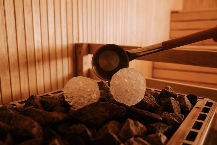 Tromsø: Spa/Pool with Bath, Sauna and Outdoor Heated Pool - Price and Value: What You’re Really Paying For