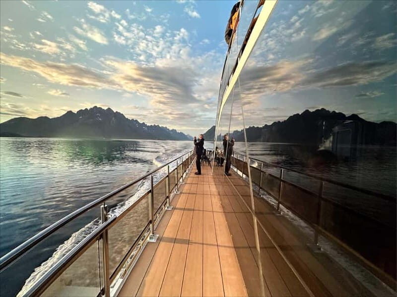 Tromsø: Summer Arctic Light Cruise with a Guide - Midnight Sun on the Barents Sea: What the Cruise Really Delivers