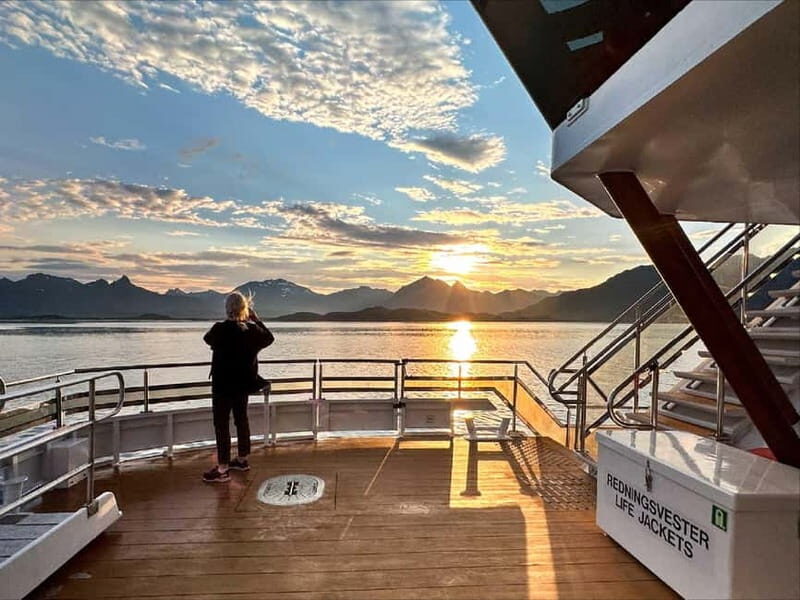 Tromsø: Summer Arctic Light Cruise with a Guide - When the Midnight Sun Shows Up (or Doesn’t)