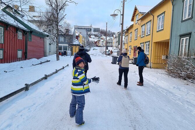 Tromsø Sweet Temptations with Afternoon Tea - Sweet samples on the way: how the route keeps it fun
