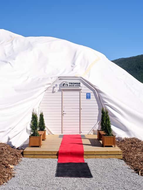 Tromsø: Tromsø Snow Dome Entry Ticket - The 1-hour walk-through: four rooms and what to look for