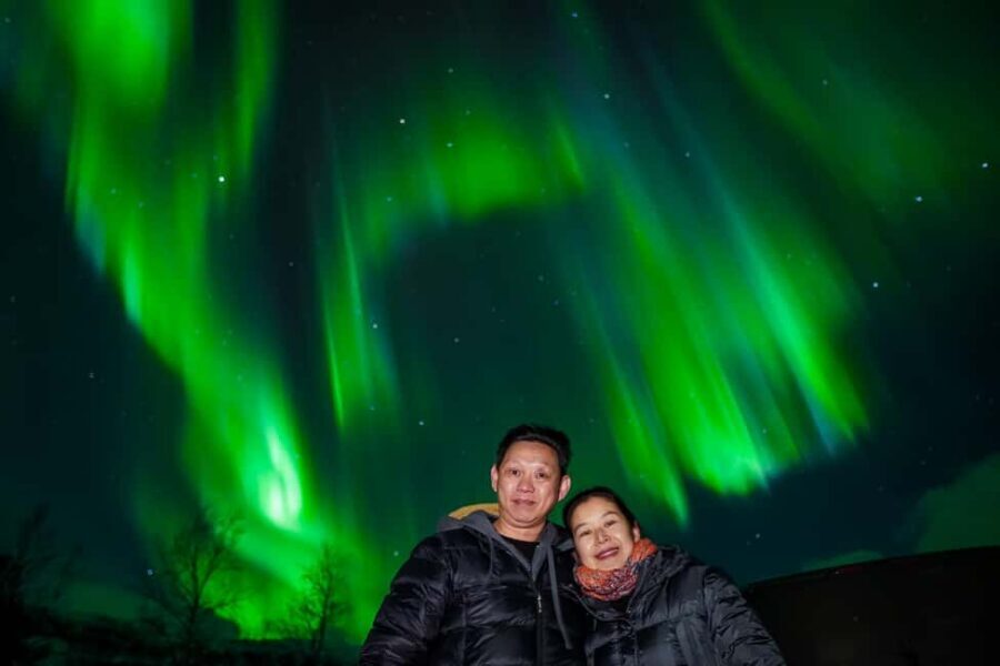 Tromsø: Unlimited Northern Lights Chase Across Borders - Heated Vans, Tight Timing, and the Real Cold-Weather Packing List