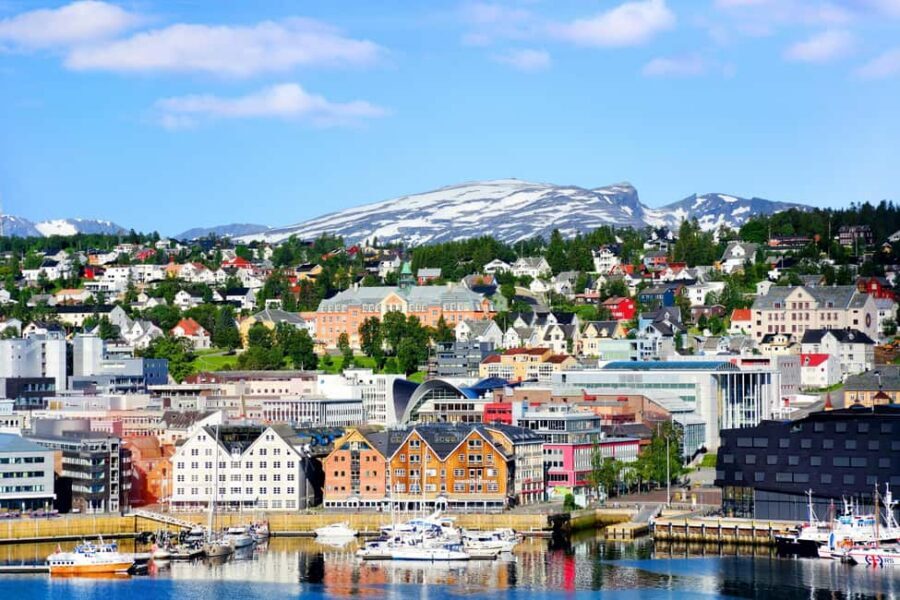 Tromsø: Walking Tour with Museum Visit - What to bring for Tromsø weather and easy sightseeing