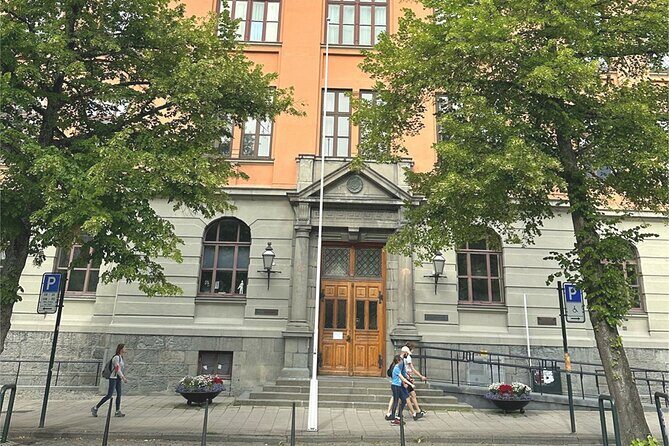 Trondheim's Regalia Self-Guided Tour of Norway's Historic Centre - A 75-Minute Intro to Trondheim’s Core