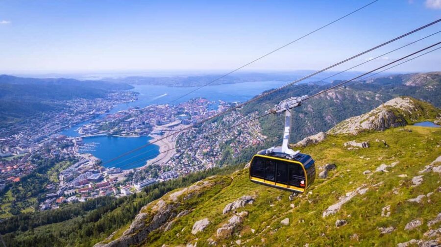 Ulriken Bergen: Enjoy a 3-course lunch with panoramic views - Skyskraperen Restaurant at the summit: 3 courses worth slowing down for