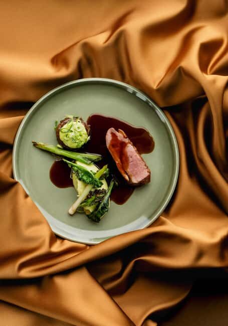 Ulriken Bergen: Enjoy a 3-course lunch with panoramic views - Seasonal menus that follow Norwegian nature (not just the calendar)