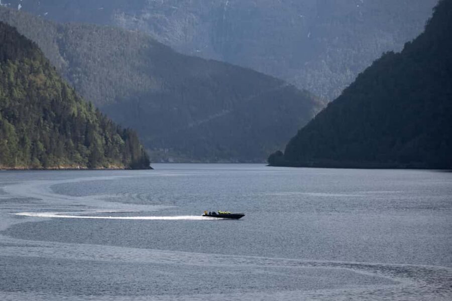 Ulvik adventure: Exploring Hardangerfjord's Osafjord by RIB - Who should book this Ulvik RIB adventure (and who shouldn’t)
