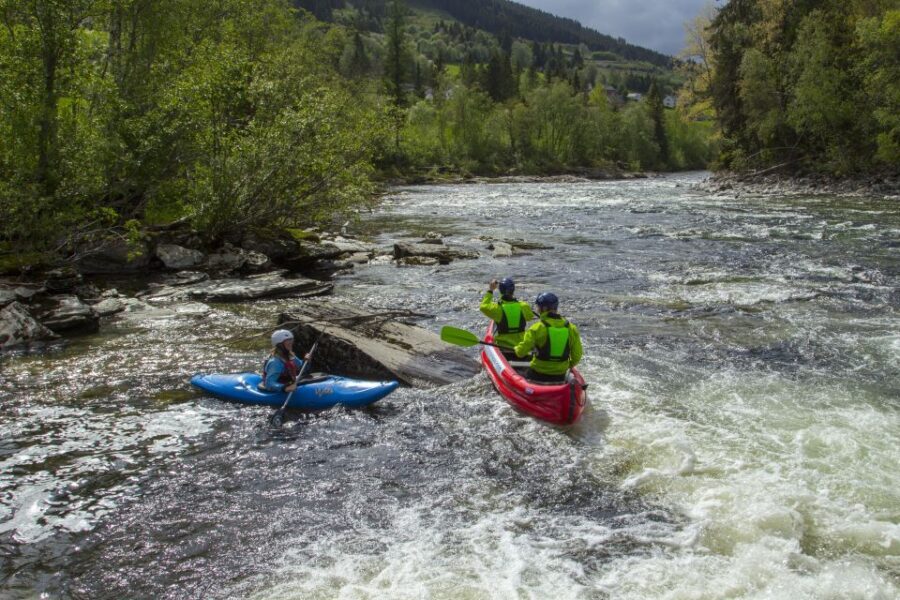 Voss: Raundal River Guided Canoe Tour - Getting Suited Up: Wetsuits, Splash Jackets, and Neoprene Footwear