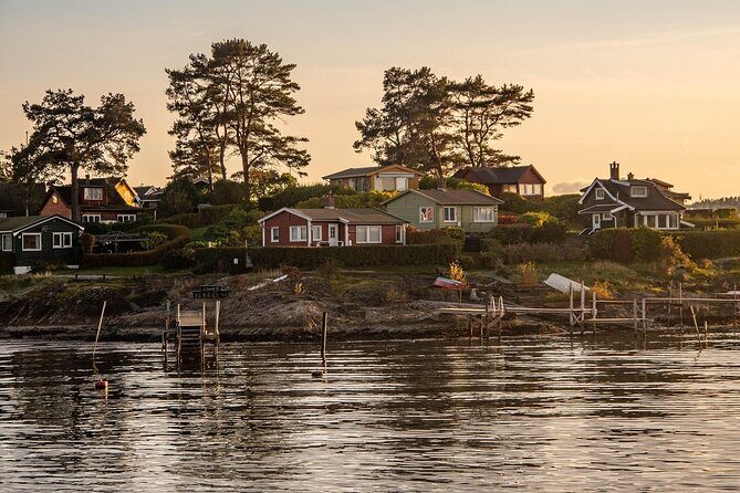 Winter E-Bike Tour: A Royal Coastal Adventure - Norsk Folkemuseum coffee break: warming up and resetting your ride