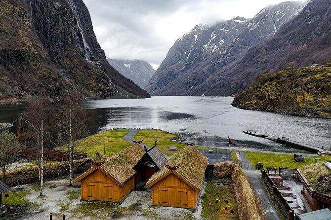 Winter Tour Viking Village, Nærøyfjord Cruise and Flåm Railway - Dale Village: Coffee, Toilets, and the Knit Sweater Detour