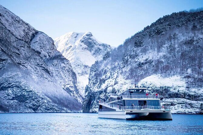 Winter Tour Viking Village, Nærøyfjord Cruise and Flåm Railway - Gudvangen: A Quick Look at the Fjord End of the Line